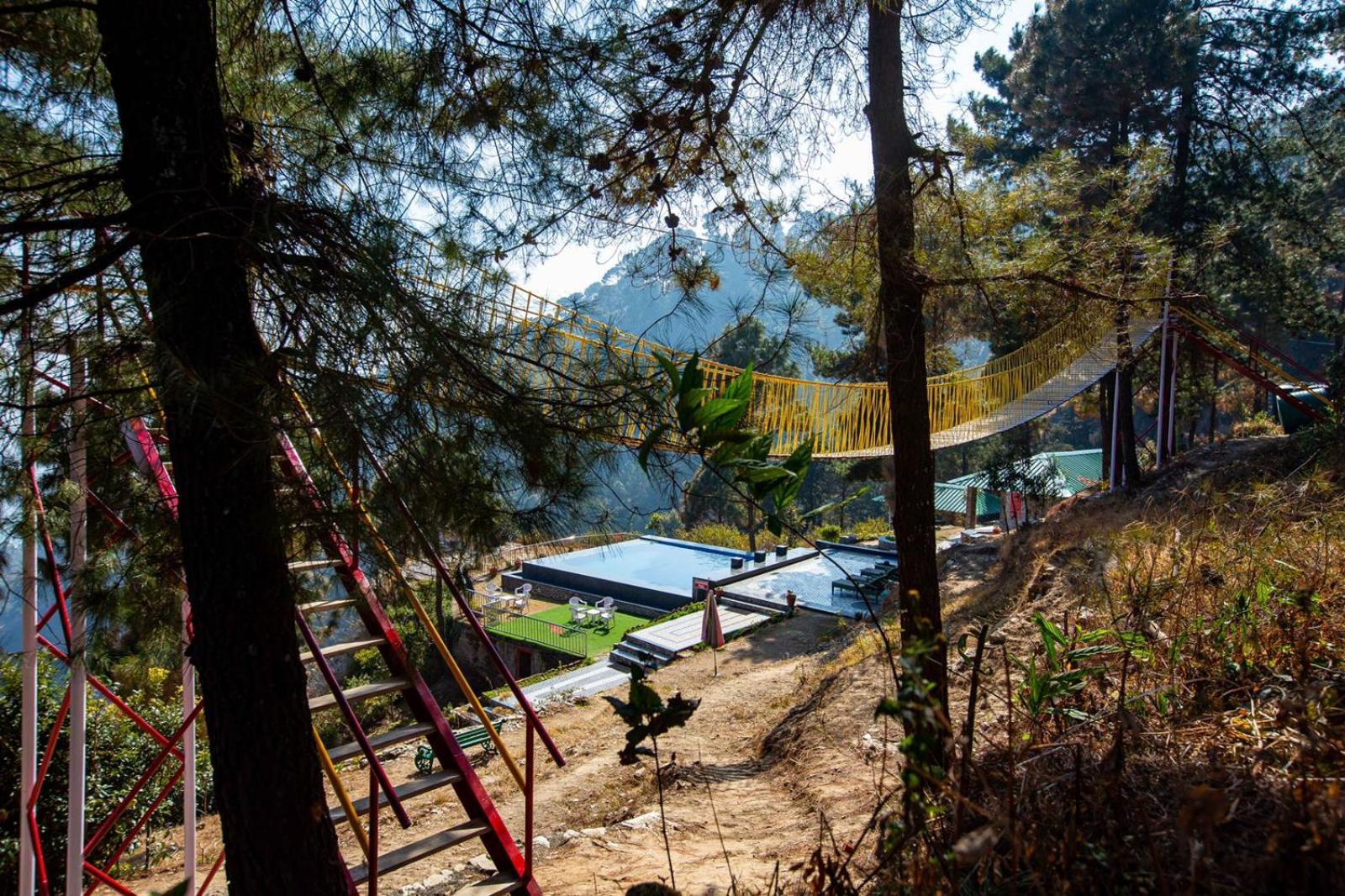 Blue Pine Resort Lansdowne Exteriér fotografie